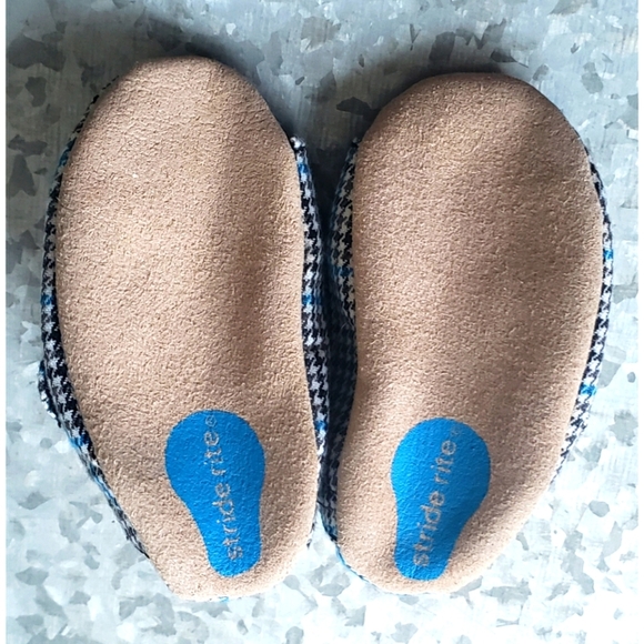 77. 2/$15 NWOT Stride Rite Houndstooth crib shoes - Picture 4 of 5